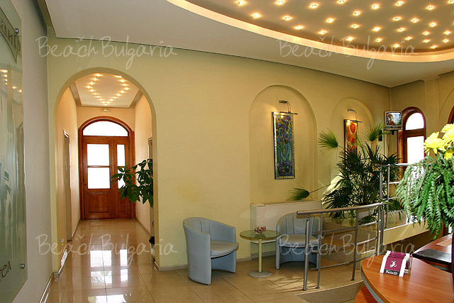 Хотел Булаир 3
